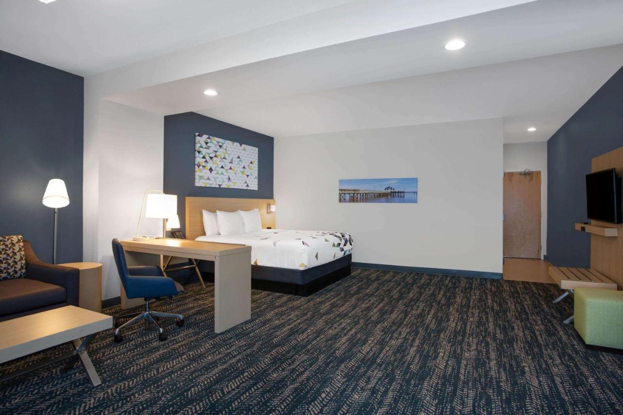 La Quinta Inn & Suites By Wyndham Manassas, Va- Dulles Airport Exterior foto